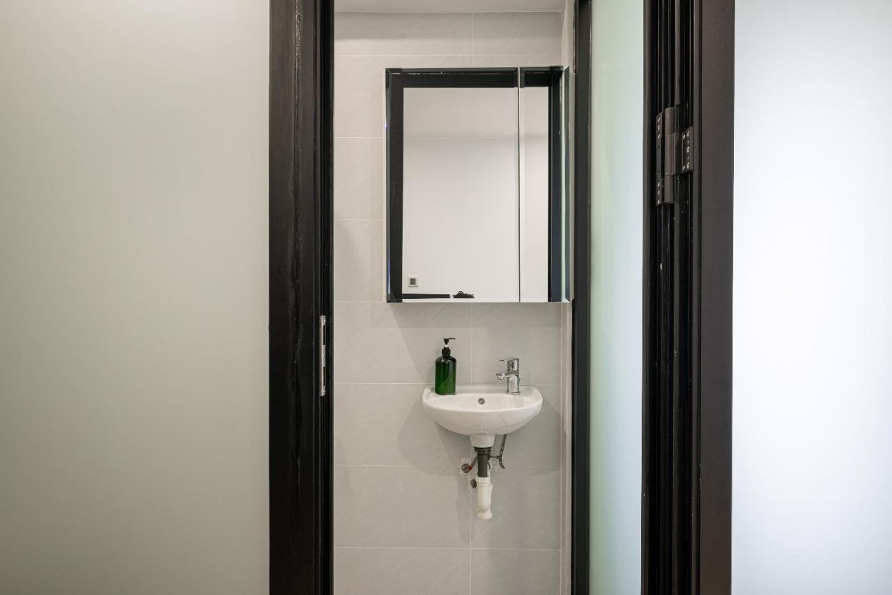 Cozrum Homes - Kena House Ho Chi Minh City Bagian luar foto